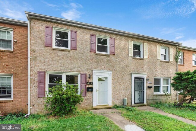 Building Photo - 623 Bywater Rd