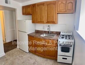 Building Photo - 7613 Whitaker Ave