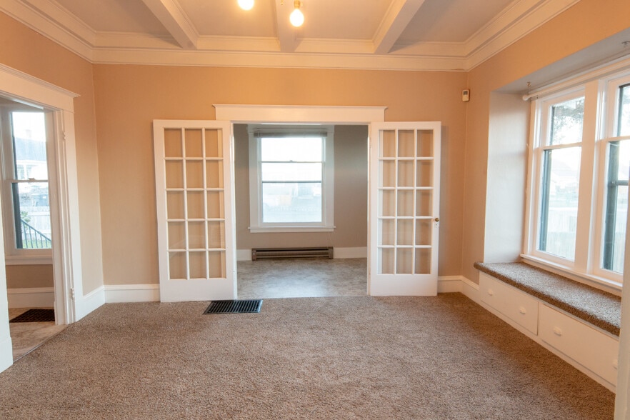 Office Space #2 - 124 E Orchard Ave