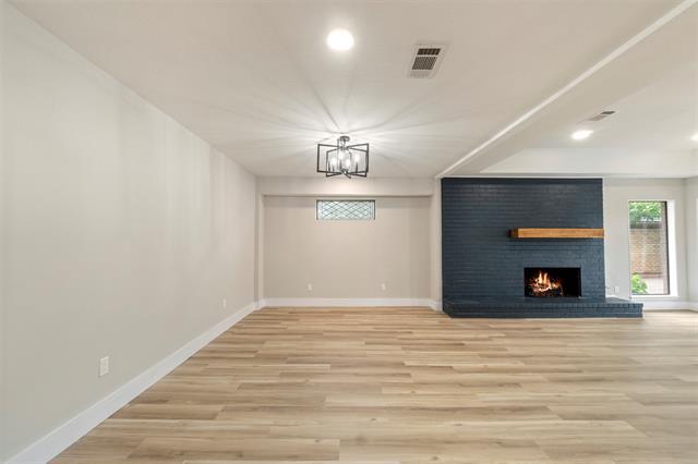 Building Photo - 809 Havenwood Ln S
