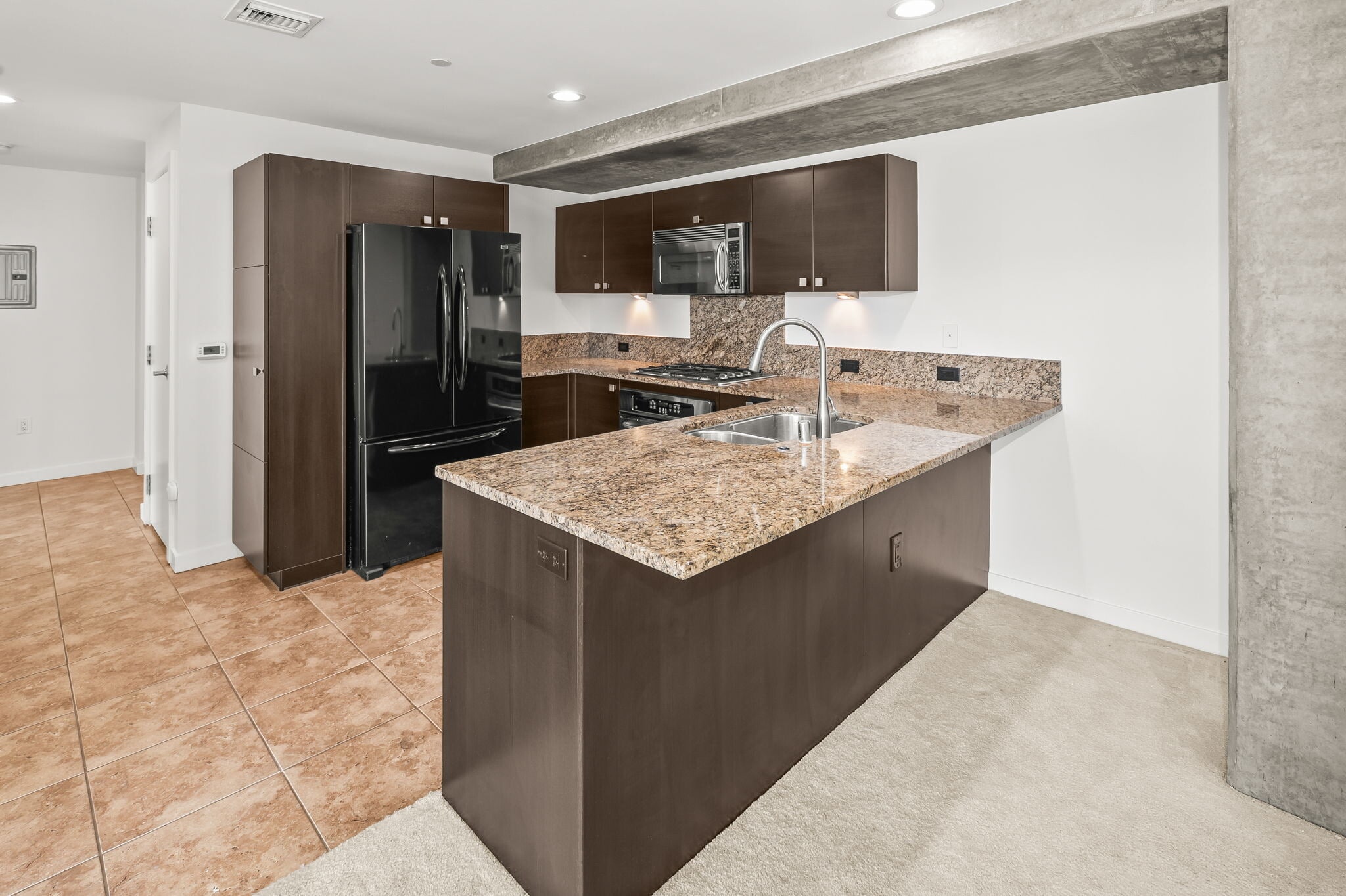 Building Photo - 800 The Mark Ln