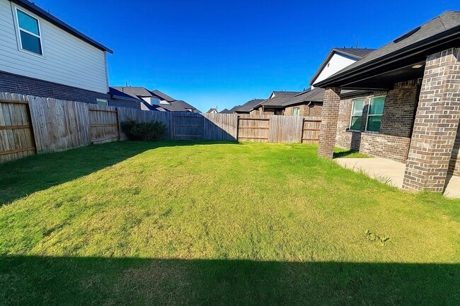 Building Photo - 9638 Lily Vis Ln