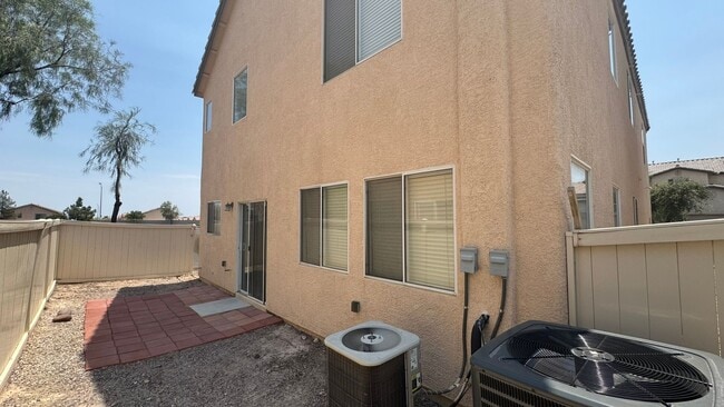 Building Photo - Welcome Home 3 or 4 BDRM SW Las Vegas