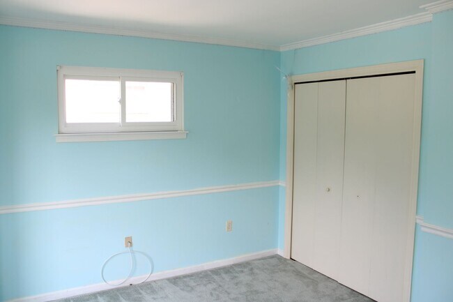 Building Photo - Conveniently Located- Three Bedroom Home Annapolis, MD