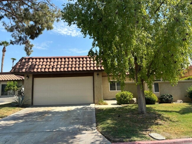 Primary Photo - 75325 Pino Dr