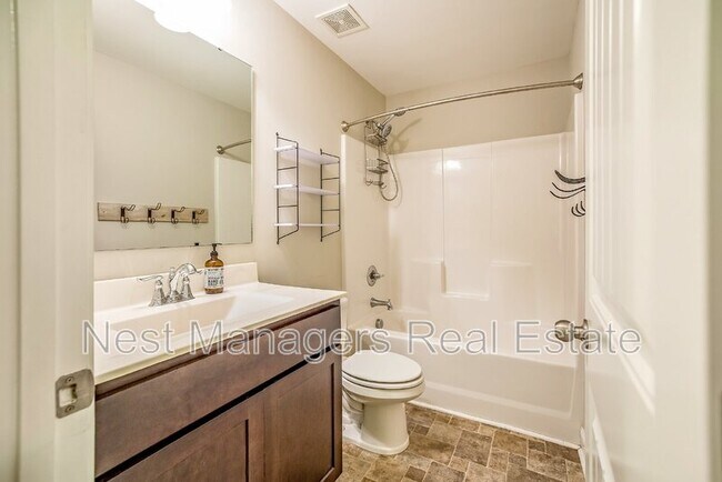 Building Photo - 136 Loch Ln