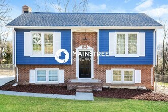Building Photo - 3 Bedroom Pet-Friendly Home in GREENSBORO, NC with Main Street Renewal