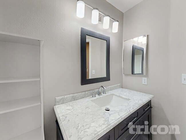 Building Photo - 9345 Copper Villa Ct