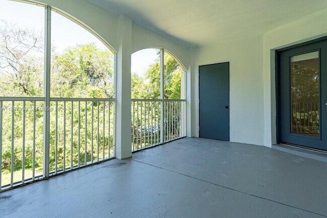 Building Photo - 815 Boynton Beach Blvd