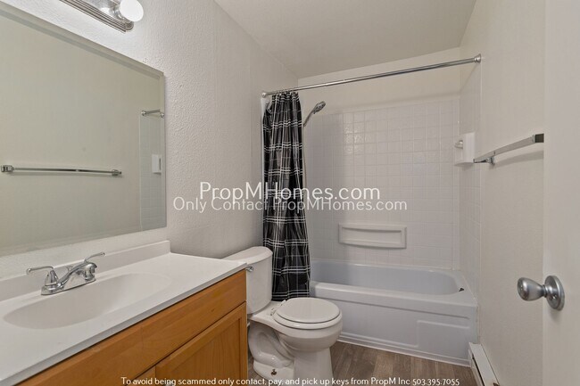 Building Photo - Enjoy the Cedar Hills Lifestyle in this Th...