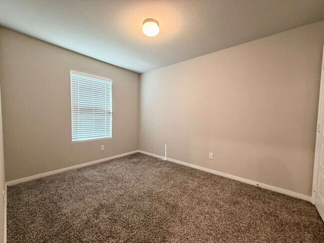 Building Photo - Like-New 4 Bedroom Home in Growing Community – Move-In Ready!