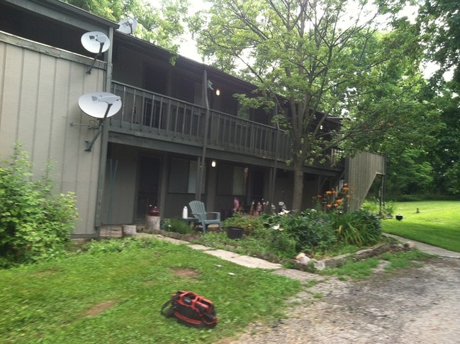 Building Photo - 5712 Edson St