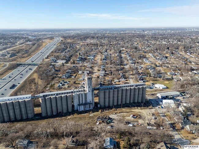 Building Photo - 3224 S 32nd Ave