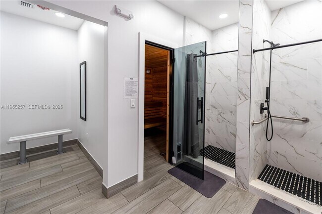 Building Photo - 17011 N Bay Rd