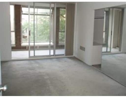 Building Photo - 99 Pond Ave