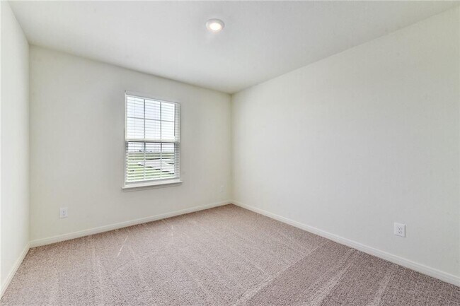 Building Photo - 116 Maywood Ln