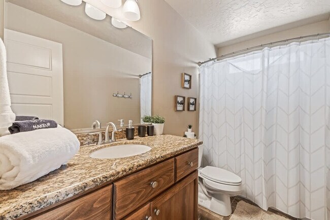 Building Photo - 2106 Ison Ct