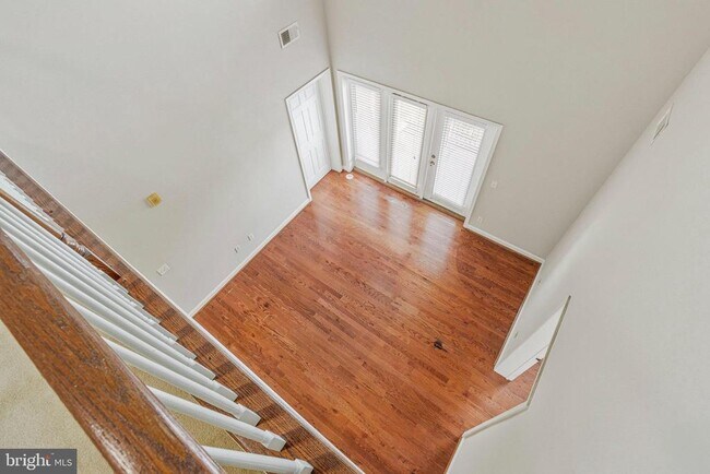 Building Photo - 501 Hungerford Dr