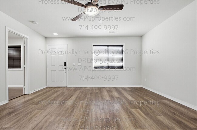 Building Photo - 139 Thompson Ave