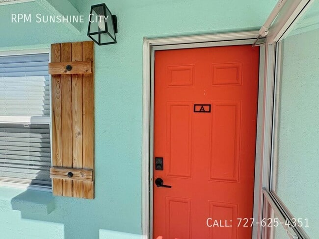 Building Photo - 536 Roanoke St