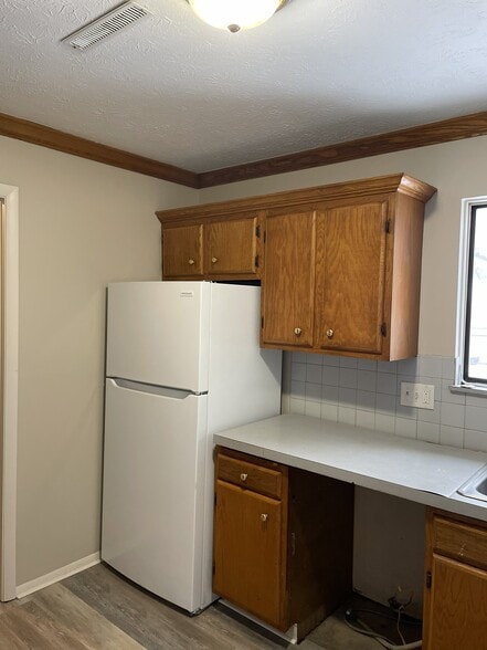 Building Photo - 1566 Mac Dr