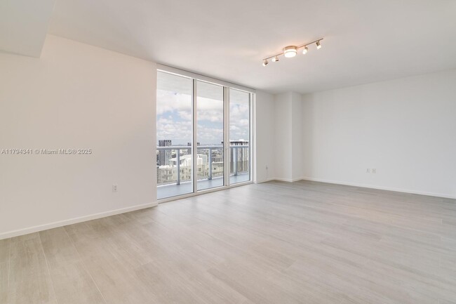 Building Photo - 50 Biscayne Blvd