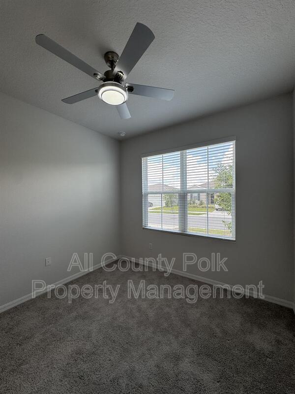 Building Photo - 851 Folklore Ln