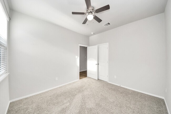 Building Photo - 21234 Bellaria Summit Trail