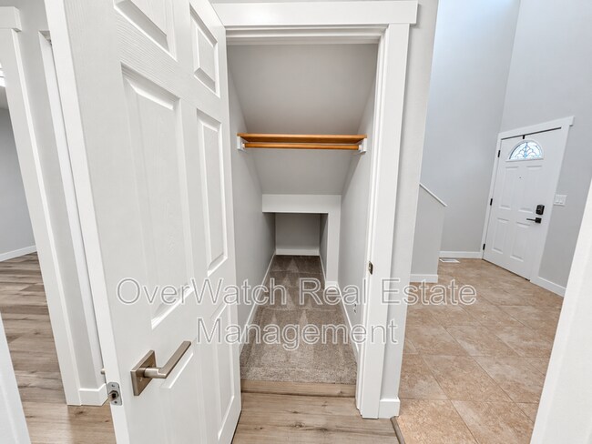 Building Photo - 4031 Lunar Dr