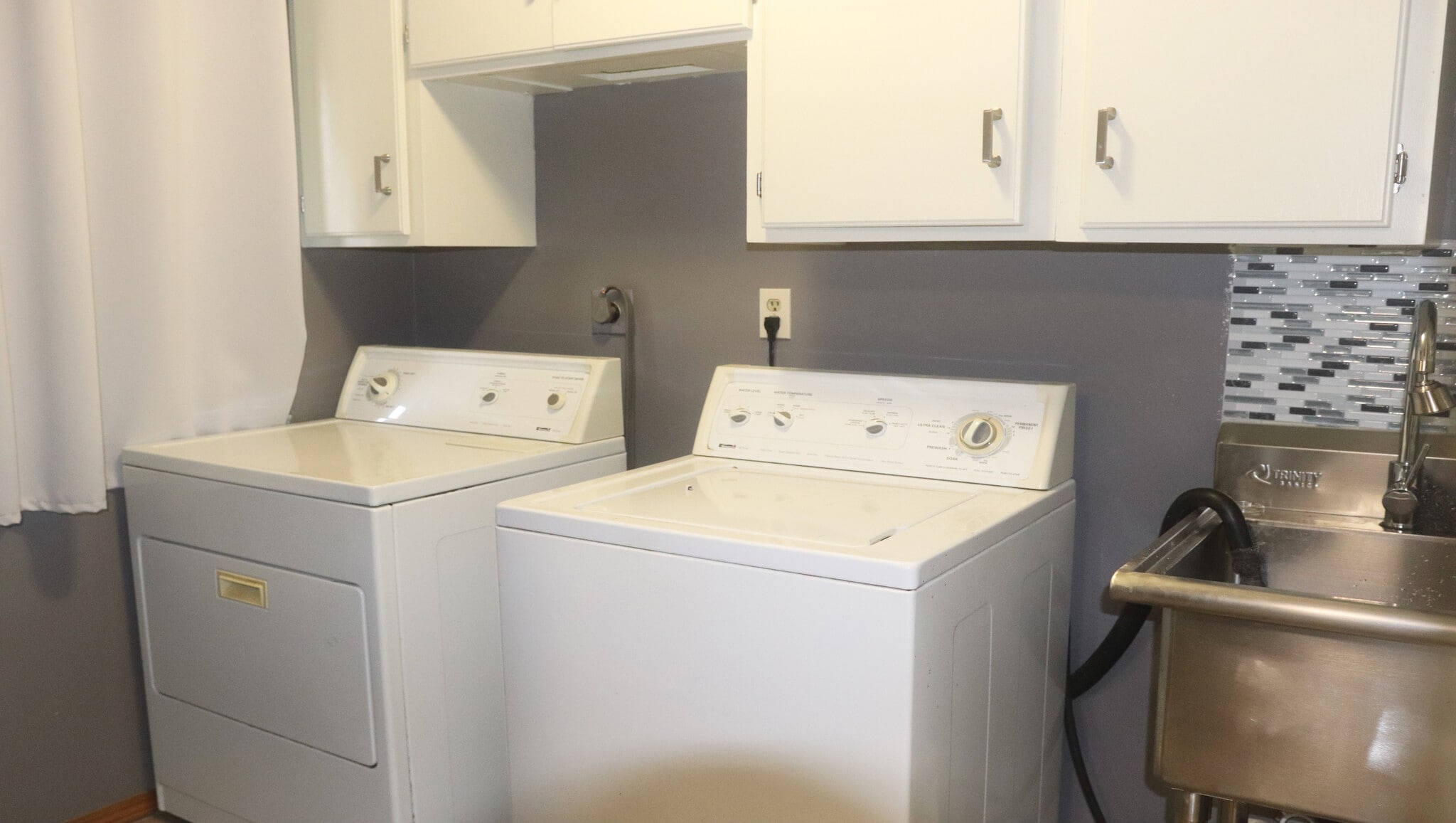 Laundry Room - 6380 7th St NE