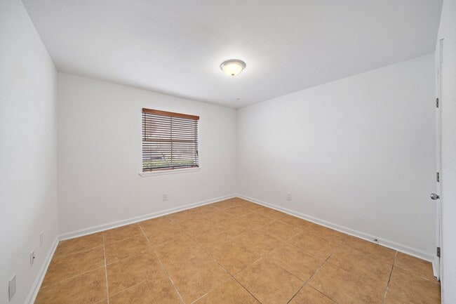 Building Photo - 2828 61st St