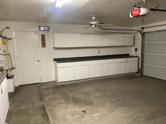 Building Photo - 6903 Creamery Ln