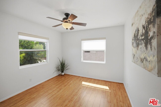 Building Photo - 340 N La Fayette Park Pl