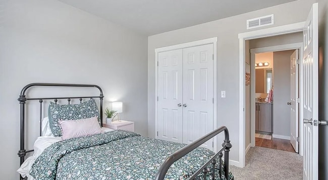 Building Photo - Modern 3-Bedroom Home with Resort-Style Amenities