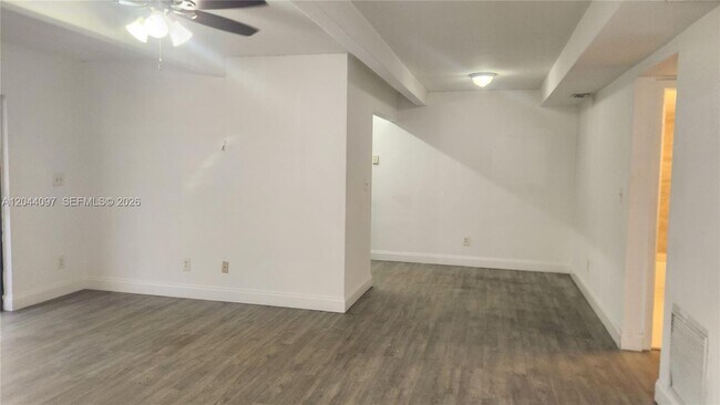 Building Photo - 1045 S Flagler Ave