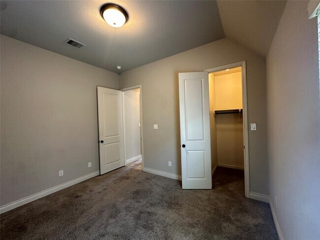 Building Photo - 3319 Sky Run Ct