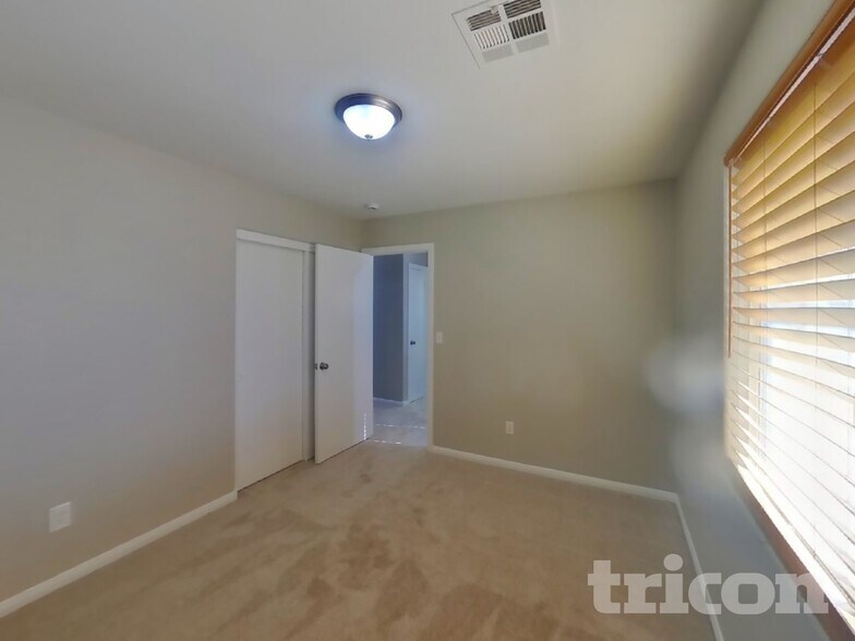 Building Photo - 8504 Last Point Ave