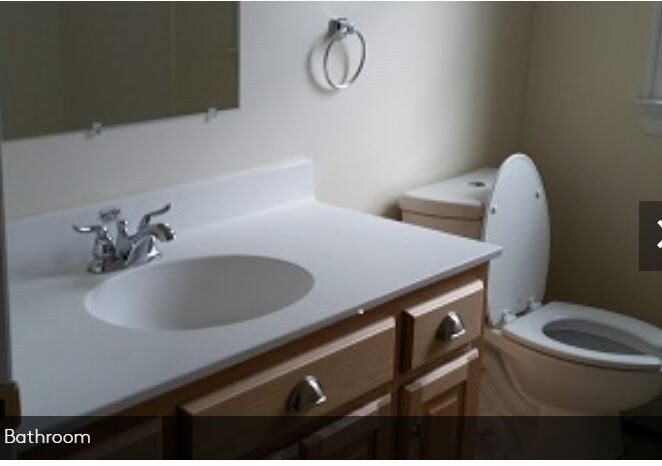 Bathroom - 45 Hotchkiss St