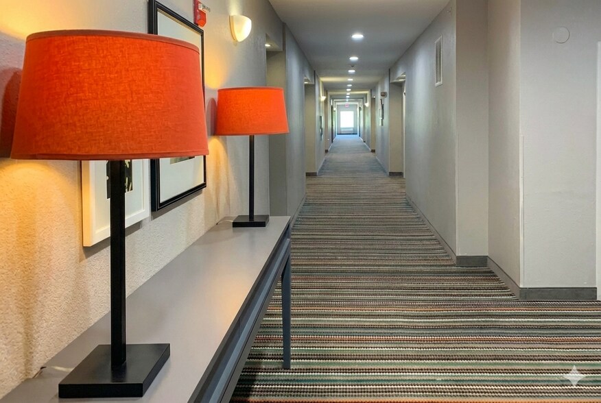 Building Photo - 14620 N Interstate 35