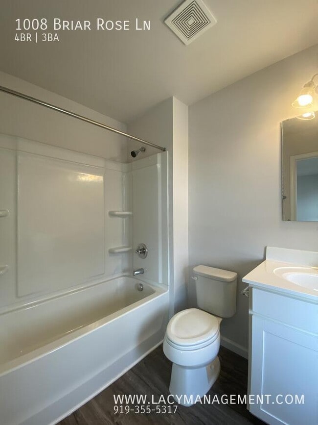 Building Photo - 1008 Briar Rose Ln