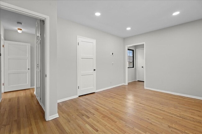 Building Photo - Charming Westchester House with Private Yard