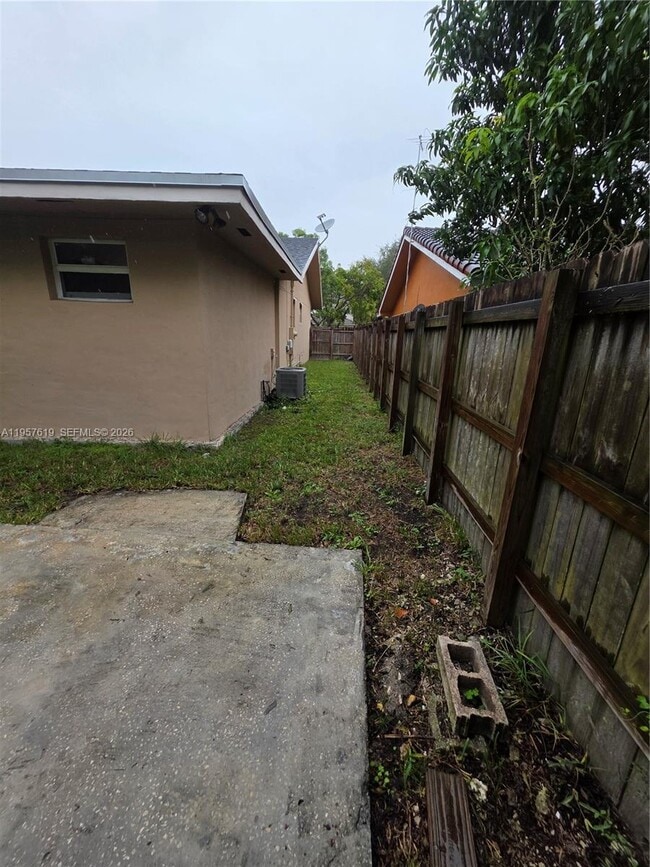 Building Photo - 9034 SW 163rd Terrace