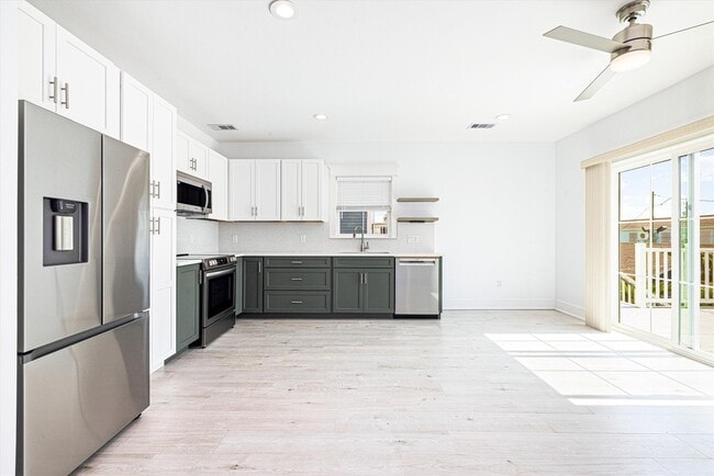 Building Photo - 2817 Avenue Q