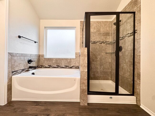 Building Photo - Beautiful newer home features  3 Bedrooms, 2.25 Baths, 2 Car Garage, Granite and More!