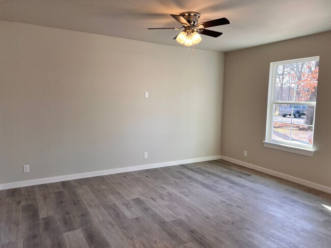 Building Photo - 1 Bedroom 1 Bathroom Studio