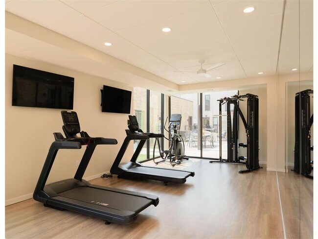 Building Photo - 100 West Dr