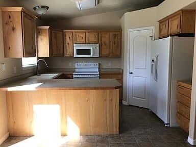 Building Photo - 1318 Ashley Dr