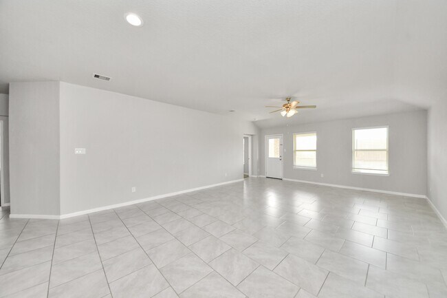 Building Photo - 3314 Zephyr Park Ln