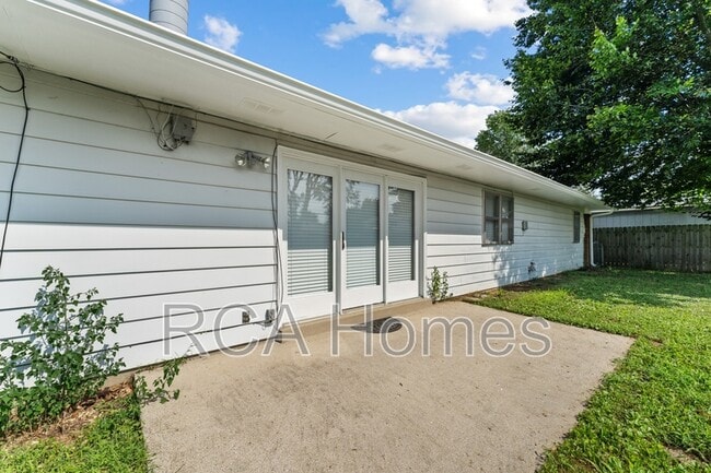 Building Photo - 3164 Bluebell Ln
