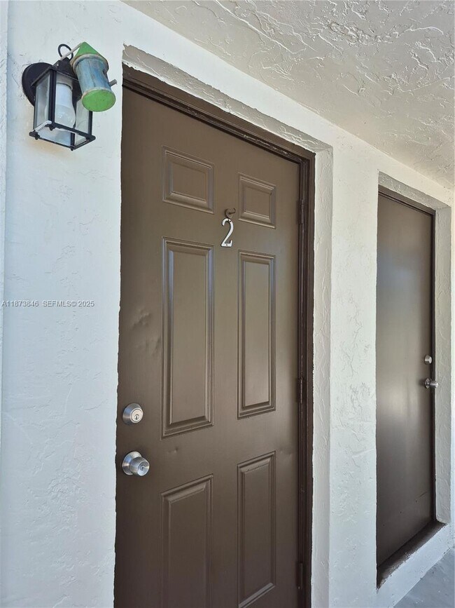 Building Photo - 216 SW 9th St